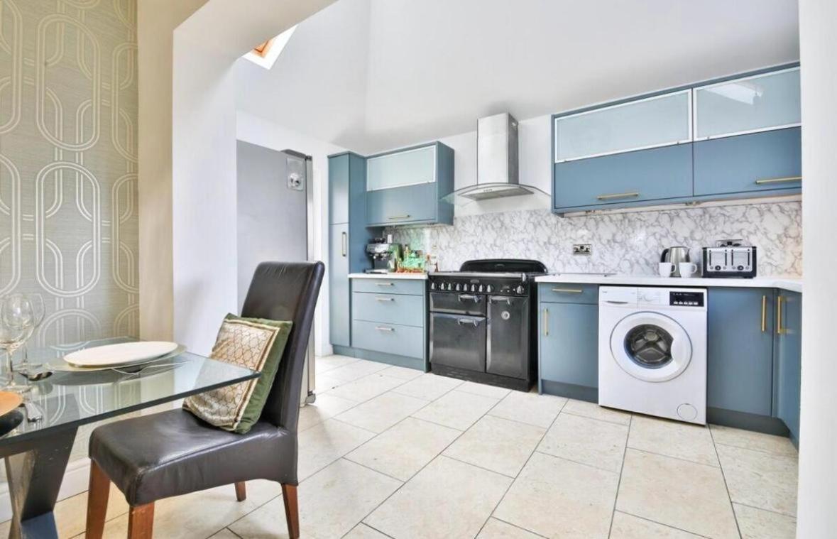 Royal Crescent View Apartment Bath Bagian luar foto