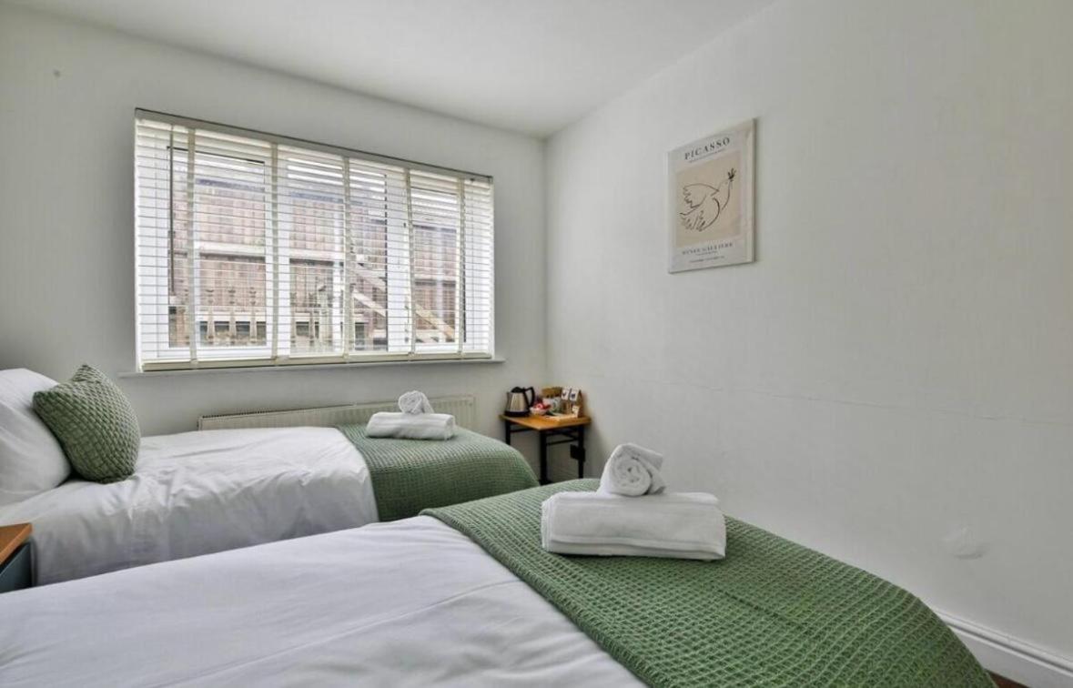 Royal Crescent View Apartment Bath Bagian luar foto